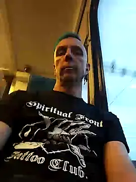 Snapshot of seelengleich chatting on 02.12.25 seelengleich online show from 02.12.25