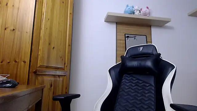 Lisakisss online show from 10.06.25