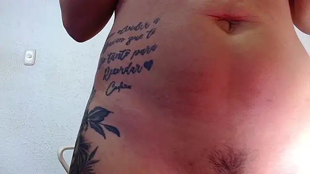 Snapshot of Sweet_baby_hellen chatting on 01.25.25 Sweet baby hellen online show from 01.25.25