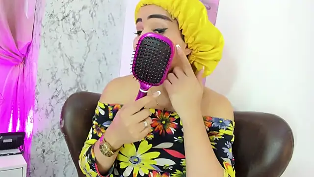 Alexandra Hornny online show from 03.15.25