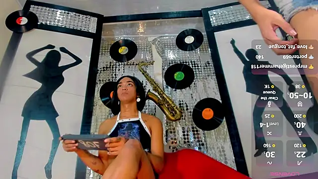 nickyminach  online show from 02.01.25