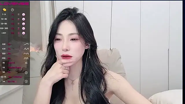 uuxiaocai online show from 04.05.26