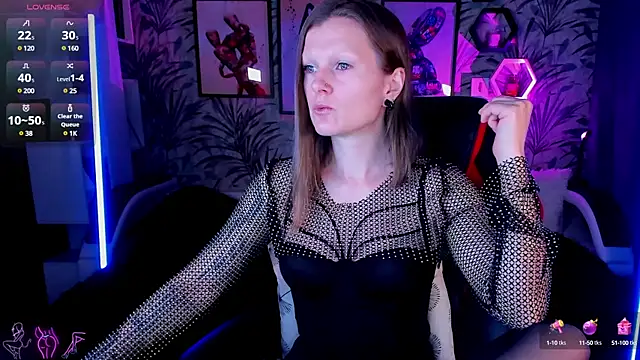 Snapshot of Devi_Evi chatting on 01.17.25 Devi Evi online show from 01.17.25