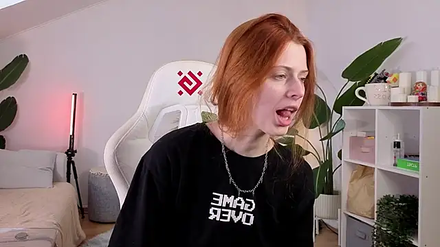 doll lesli online show from 10.09.25