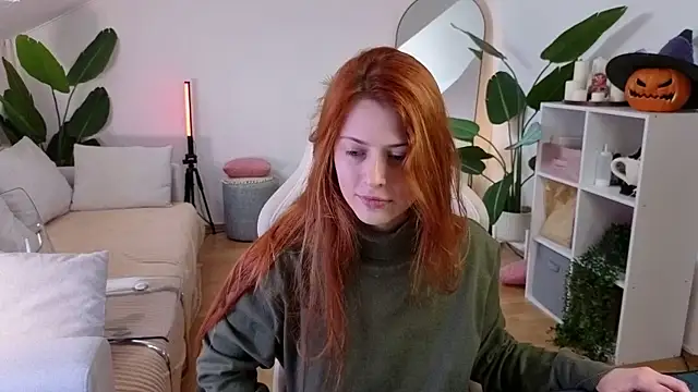 doll lesli online show from 10.19.25