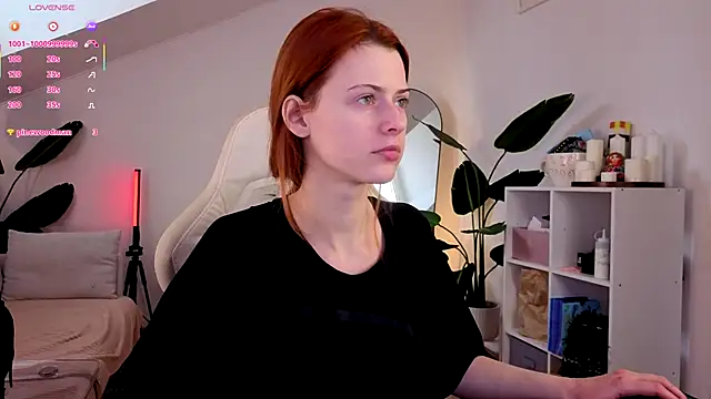 doll lesli online show from 12.03.25