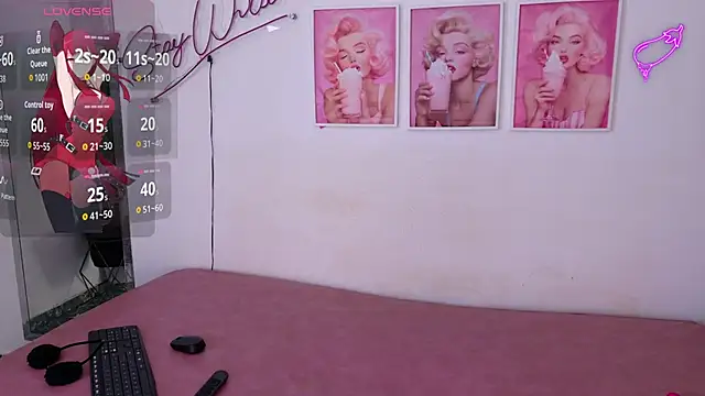 Snapshot of Adele_LatinLady chatting on 04.22.26 Adele LatinLady online show from 04.22.26