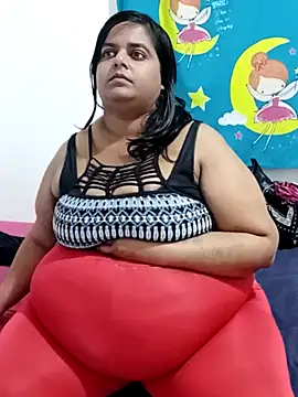 Snapshot of SusanaEshwar chatting on 04.30.26 SusanaEshwar online show from 04.30.26