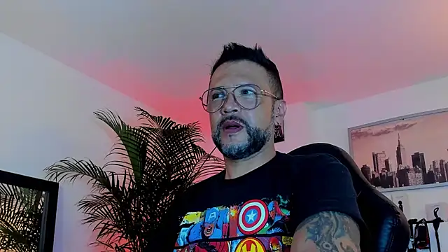 MrFrank tattoo online show from 12.12.24