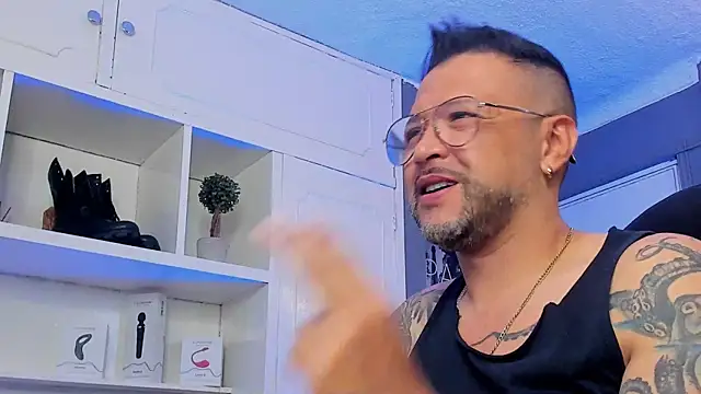 MrFrank tattoo online show from 03.15.25