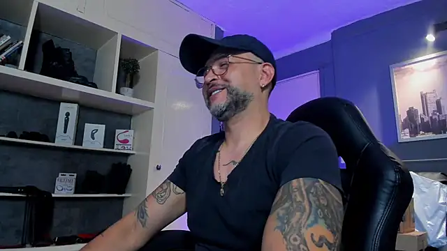 MrFrank tattoo online show from 09.11.25