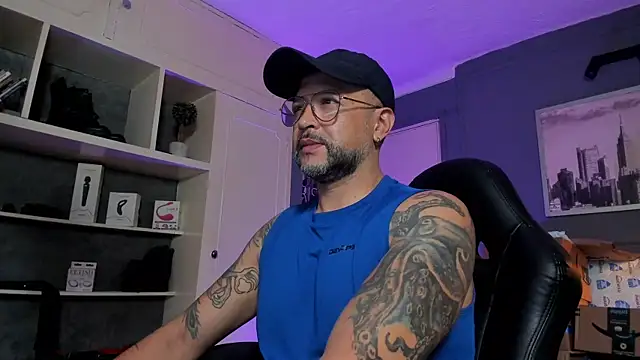 MrFrank tattoo online show from 10.18.25