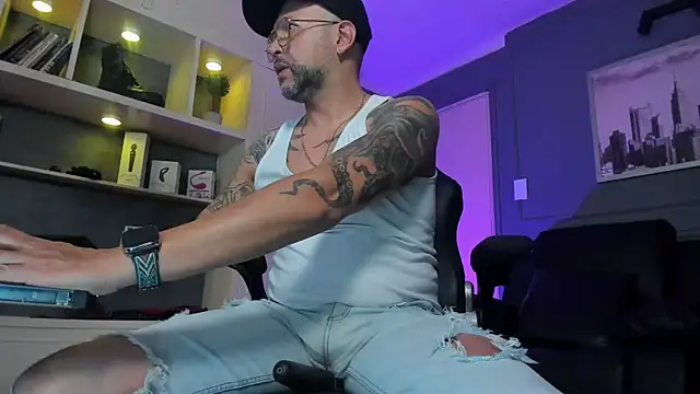 MrFrank tattoo online show from 11.20.25