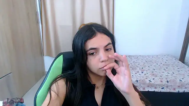  elenna online show from 03.04.25