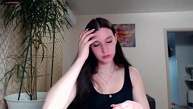 Snapshot of Kristal898 chatting on 04.27.26 Kristal898 online show from 04.27.26