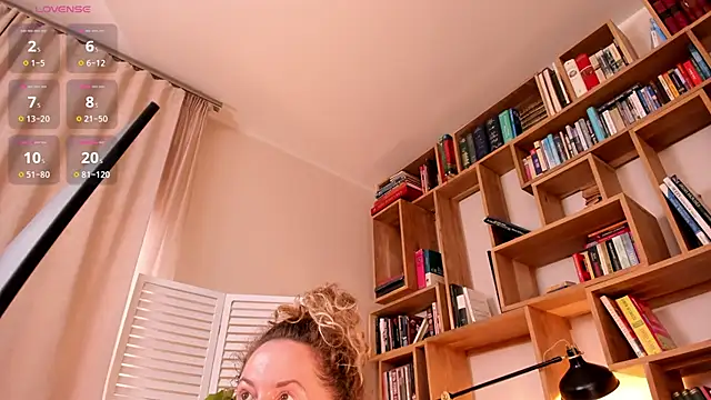 Amber Foks online show from 05.09.26