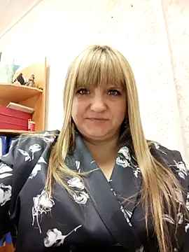 Snapshot of Office_Albertina chatting on 03.05.26 Office Albertina online show from 03.05.26