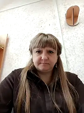 Snapshot of Office_Albertina chatting on 05.11.26 Office Albertina online show from 05.11.26