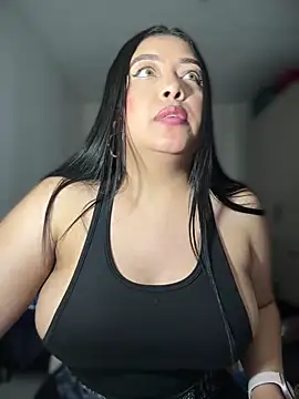Snapshot of cami_ortiz__ chatting on 01.17.25 cami ortiz online show from 01.17.25
