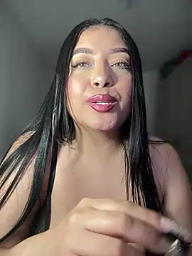 Snapshot of cami_ortiz__ chatting on 01.17.25 cami ortiz online show from 01.17.25