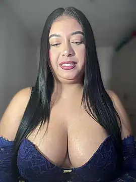 Snapshot of cami_ortiz__ chatting on 03.06.25 cami ortiz online show from 03.06.25