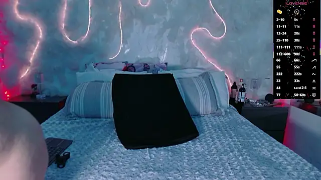 emmajohnss online show from 03.07.26