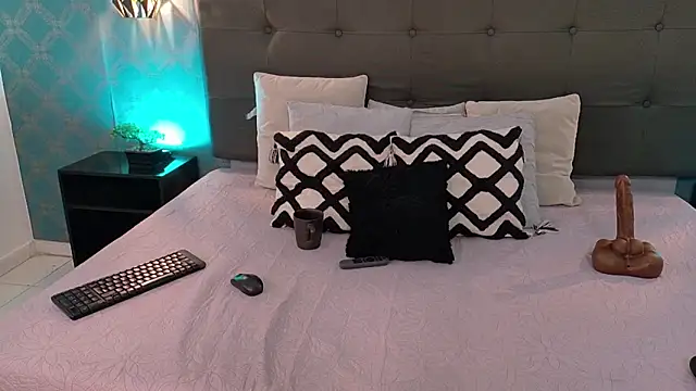 Madisonsmiith online show from 03.13.25