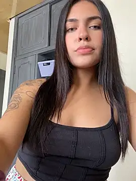 DaphneUwu online show from 12.06.24