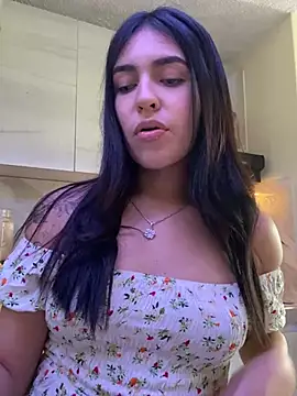 DaphneUwu online show from 12.10.24