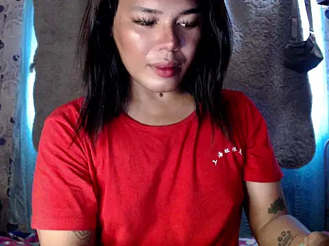 Snapshot of Ts-Glamourosa chatting on 06.08.26 Ts-Glamourosa online show from 06.08.26