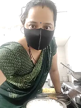 Snapshot of Riyasingh9 chatting on 01.10.25 Riyasingh9 online show from 01.10.25