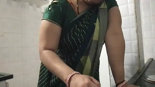 Snapshot of Riyasingh9 chatting on 02.05.25 Riyasingh9 online show from 02.05.25