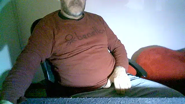 Snapshot of Greek_Passion chatting on 12.15.24 Greek Passion online show from 12.15.24