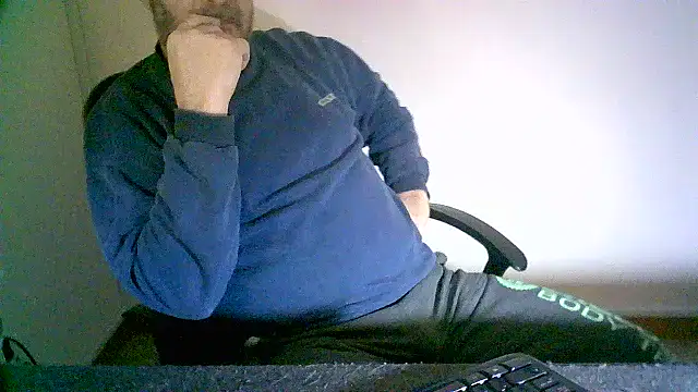 Snapshot of Greek_Passion chatting on 03.02.25 Greek Passion online show from 03.02.25