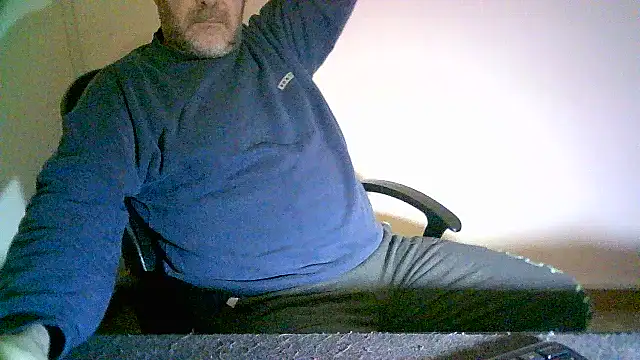 Snapshot of Greek_Passion chatting on 03.03.25 Greek Passion online show from 03.03.25