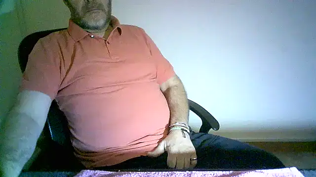 Snapshot of Greek_Passion chatting on 10.11.25 Greek Passion online show from 10.11.25