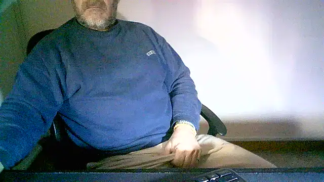 Snapshot of Greek_Passion chatting on 03.08.26 Greek Passion online show from 03.08.26