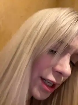 Snapshot of CherryAuroraa chatting on 12.09.24 CherryAuroraa online show from 12.09.24