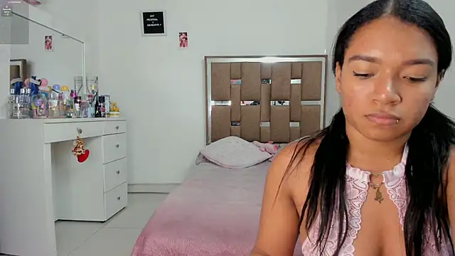 Snapshot of kendall-ewers chatting on 10.03.25 kendall-ewers online show from 10.03.25