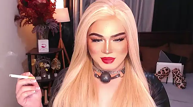 Snapshot of Bitch_Fowler69 chatting on 12.14.24 Bitch Fowler69 online show from 12.14.24