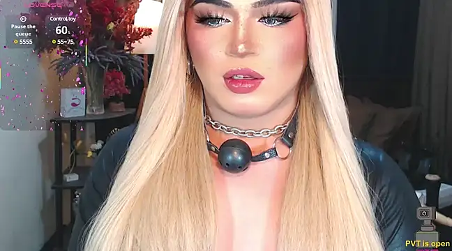 Snapshot of Bitch_Fowler69 chatting on 03.17.25 Bitch Fowler69 online show from 03.17.25