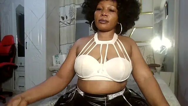 Snapshot of SexyyNana chatting on 02.03.26 SexyyNana online show from 02.03.26