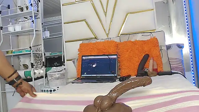 SexyyNana online show from 04.09.26