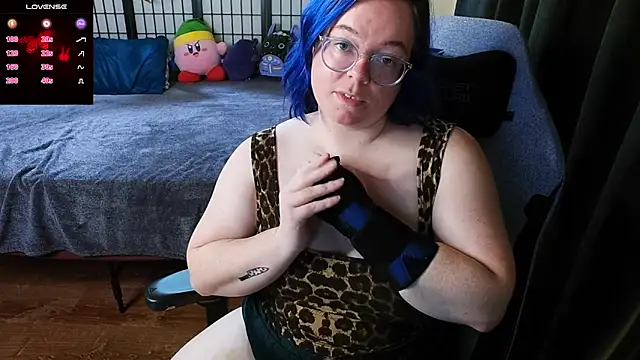 KiraSpitQueen online show from 12.20.24