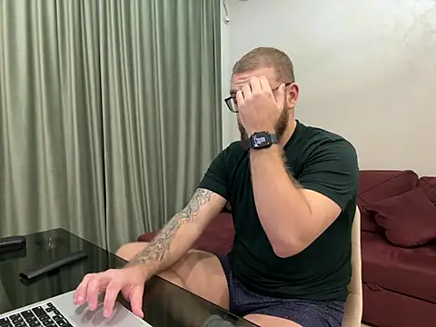 Snapshot of Bear_bear_ chatting on 03.06.25 Bear bear online show from 03.06.25