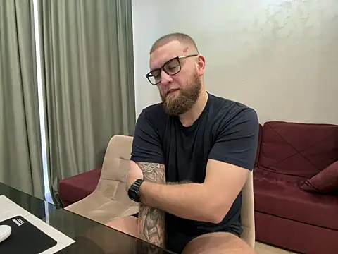 Snapshot of Bear_bear_ chatting on 03.15.25 Bear bear online show from 03.15.25