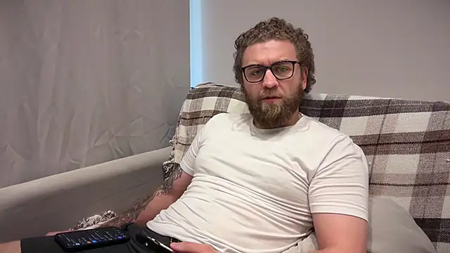 Snapshot of Bear_bear_ chatting on 07.30.26 Bear bear online show from 07.30.26