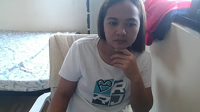 xTheLastVIRGINx online show from 09.23.25