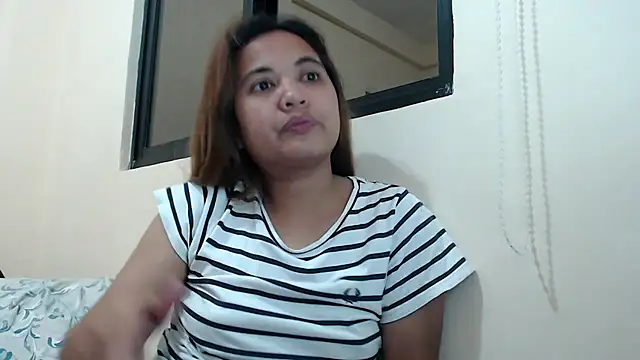 xTheLastVIRGINx online show from 11.21.25