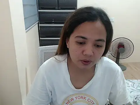 Snapshot of xTheLastVIRGINx chatting on 03.19.26 xTheLastVIRGINx online show from 03.19.26